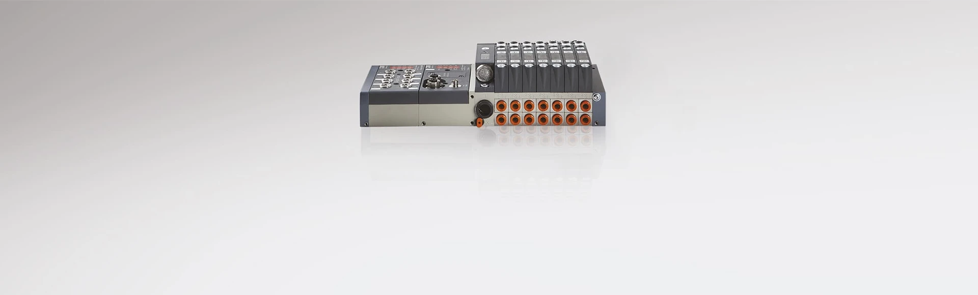 NÓS TRABALHAMOS UNIDOS